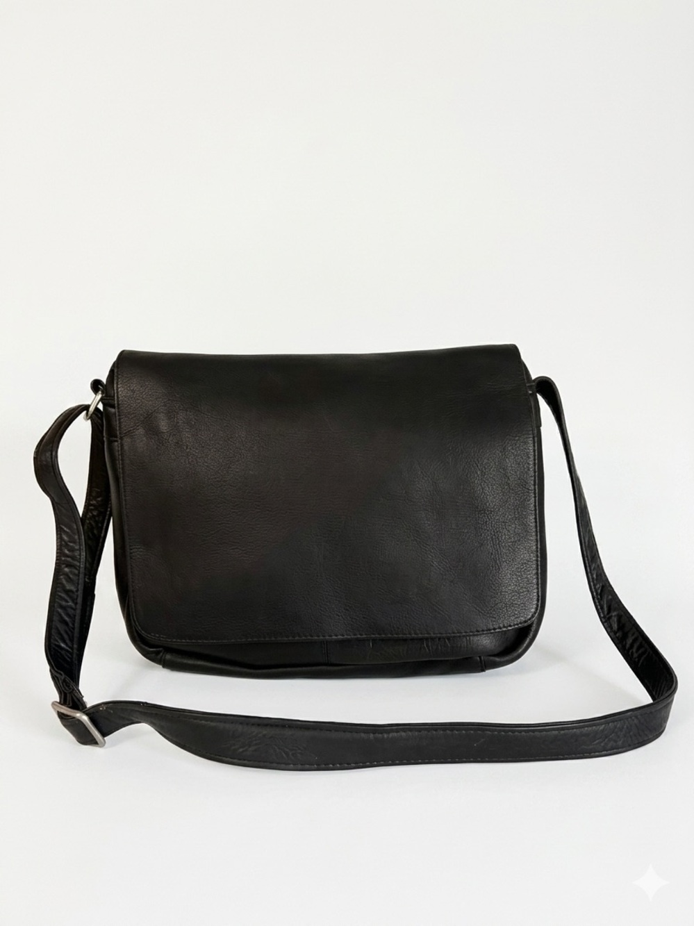 Le Donne Colombian Leather Messenger Bag Vintage Black Full Flap Crossbody